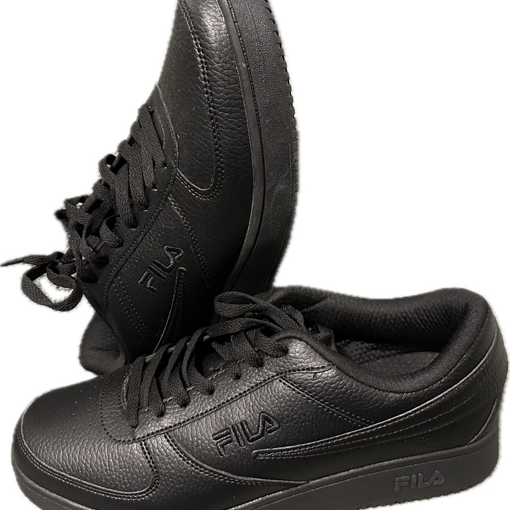 Fila A-Low Black Men’s 12 NEW!